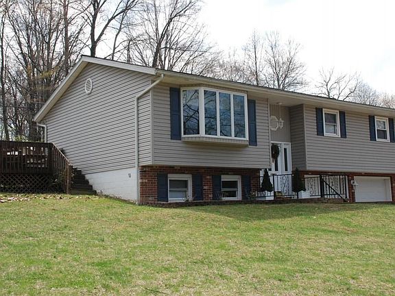 2nd image of 1310 Beech Dr