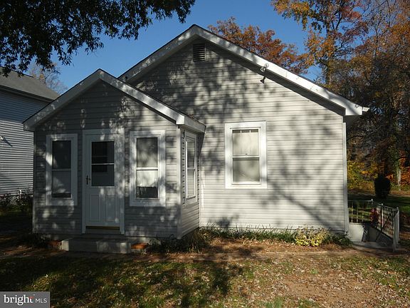 3rd image of 310 4th St