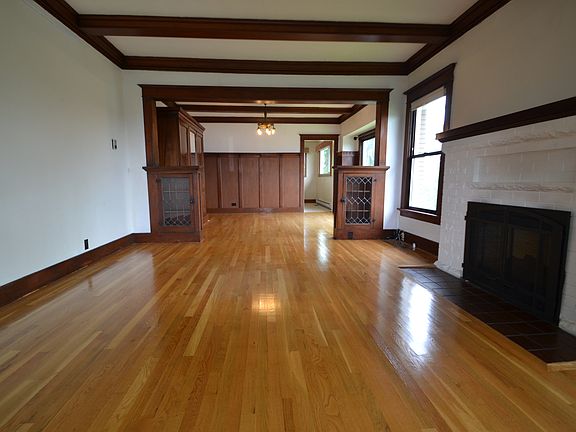 3rd image of 2412 1/2 E Prospect St #1