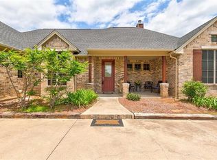 1601 Chaucer Dr, Cleburne, TX 76033