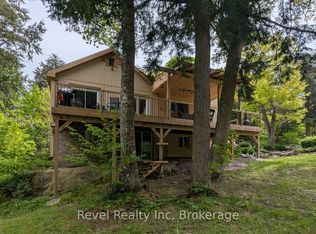 22 Camp Rd, McKellar, ON P2A0B4