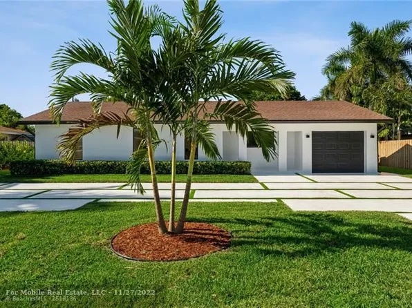 300 NE 26th Ter, Boca Raton, FL 33431