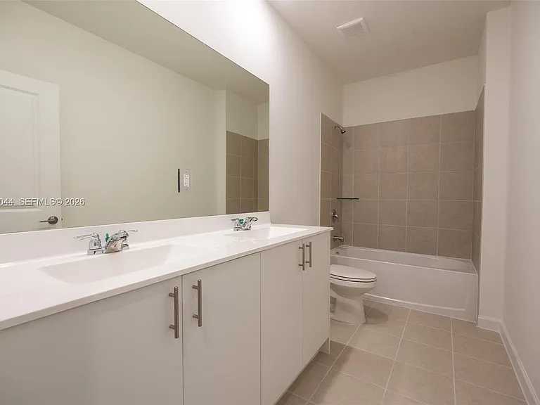 2978 SE 25th Ave — Photo 14