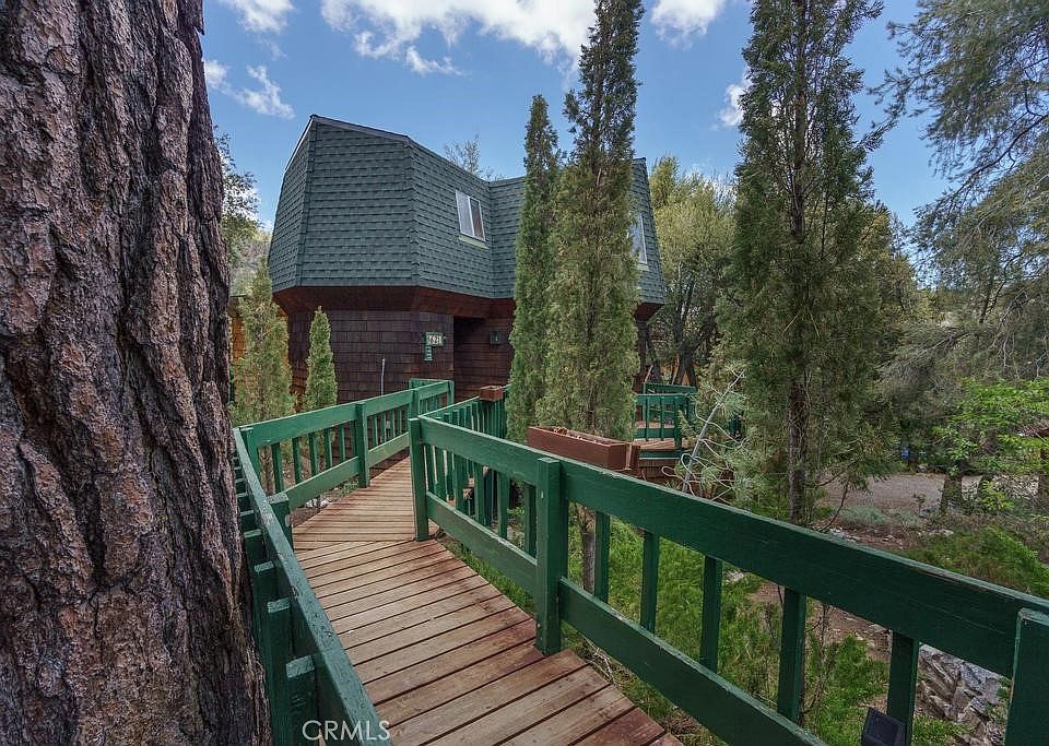 1600 Bernina Dr, Pine Mountain Club, CA 93222