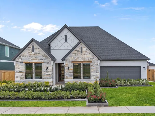 330 Legacy Point Dr, Sealy, TX 77474