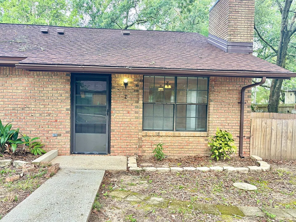 9345 Chisholm Rd #R2