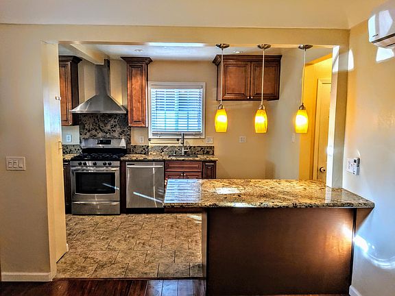 Kitchen with island