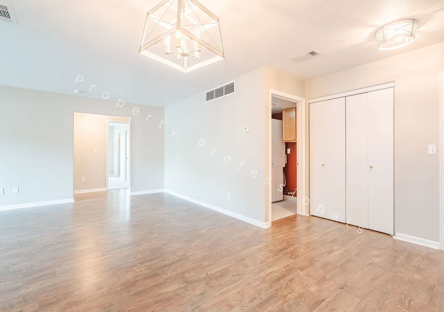Condo for Rent in New Castle — Photo 4