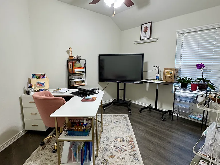 2369 Rosaline Dr — Photo 8