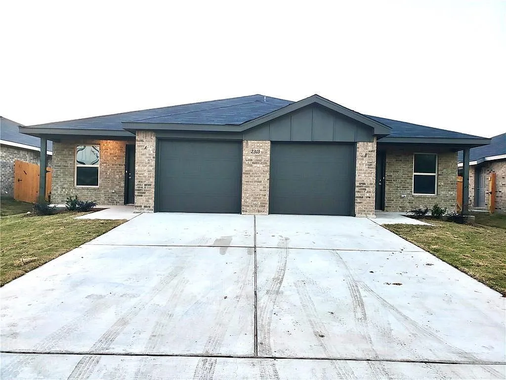 Building Photo - 2313 Zanoletti Dr #A
