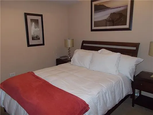 Sold by Empire State Properties | media 2
