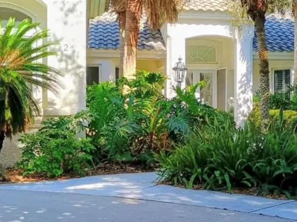 2 AVENUE MONET, PALM COAST, FL 32137