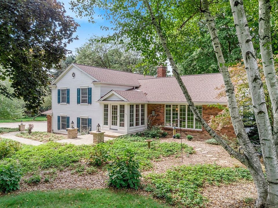 1st image of 3131 Daleview Dr