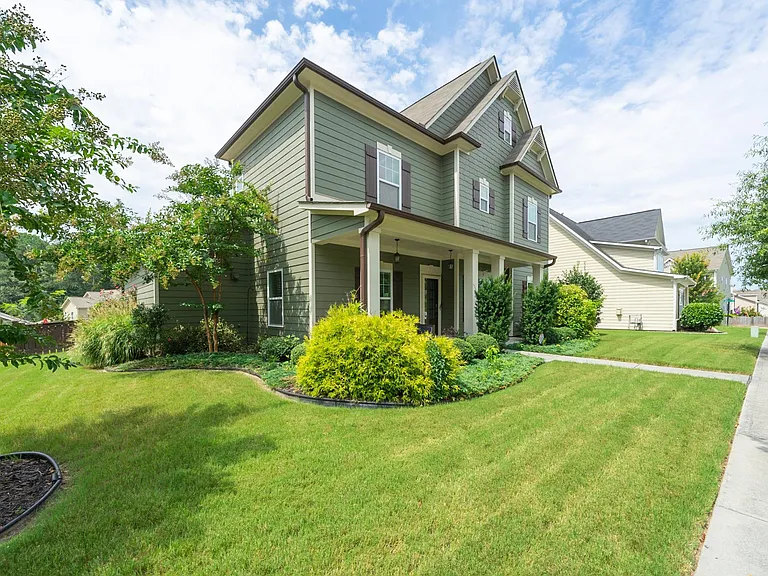 1738 Hollingsworth Blvd NW — Photo 3