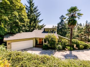 1597 Fircrest Dr, Eugene, OR 97403