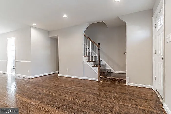 413 Rogers Ave — Photo 2
