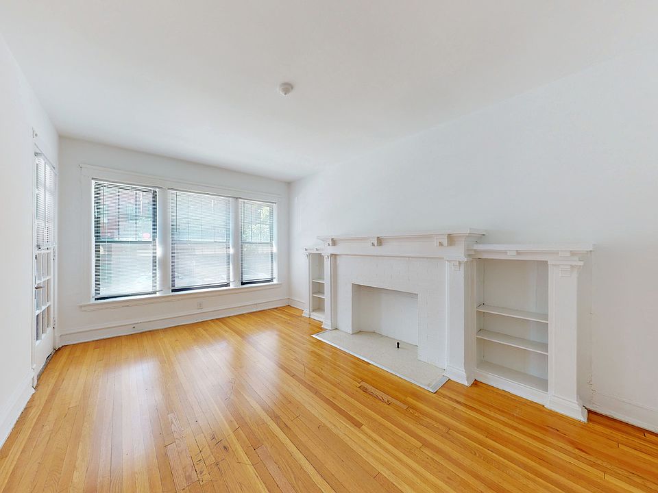 Dining/Living room