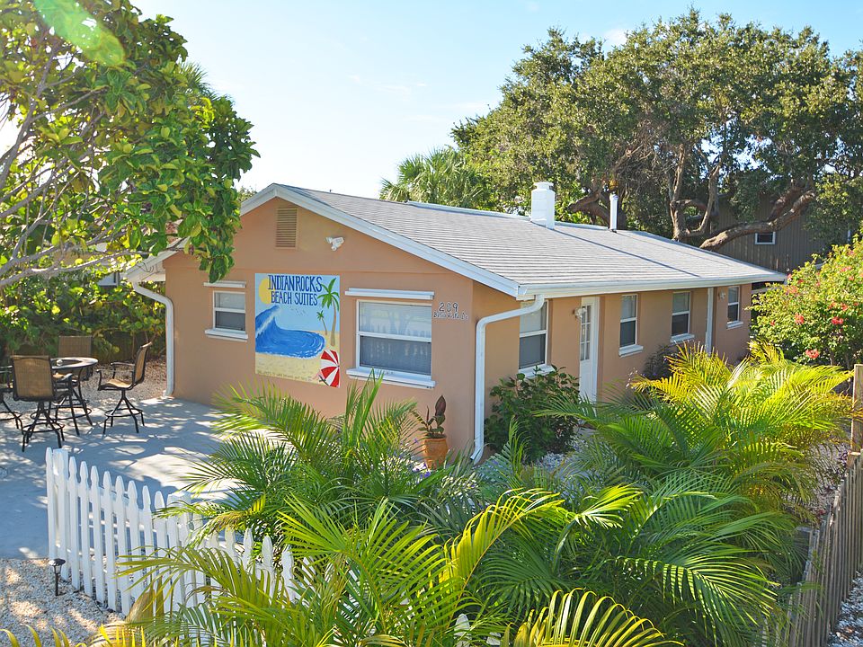 1st image of 209 Bahia Vista Dr