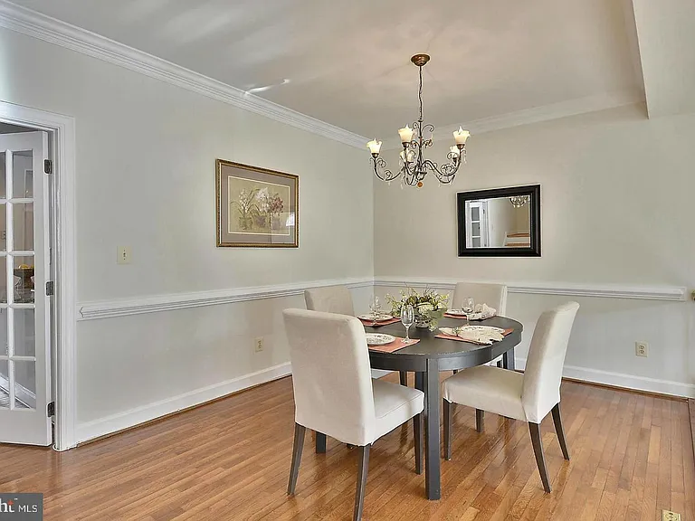 1809 Fawncrest Ct — Photo 3