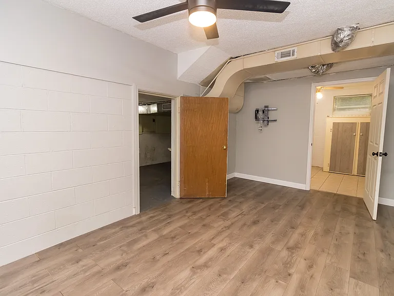 917 Brynwood Dr — Photo 35