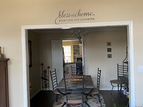 3rd image of 6113 Plantation Dr