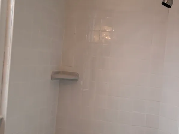 221 Riverview Place image 8 of 11