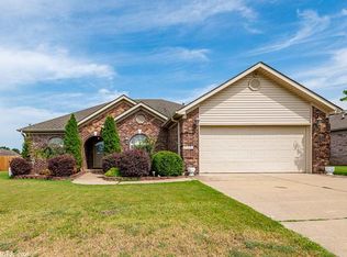 2421 Canterbury Ln, Cabot, AR 72023