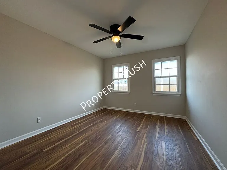 2945 Old Britain Cir — Photo 27