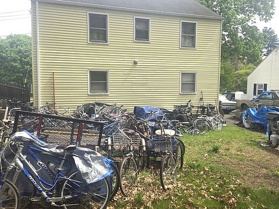 2nd image of 253 Hilliard Street