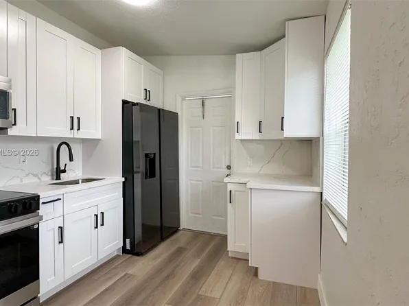 550 NW 15th Ct, Pompano Beach, FL 33060