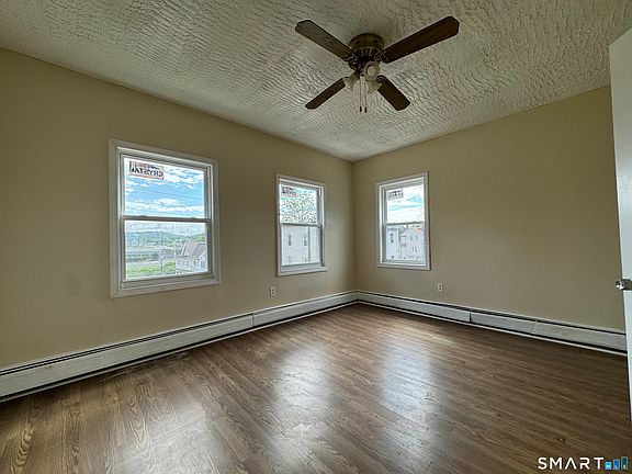 4th image of 38 Green Street