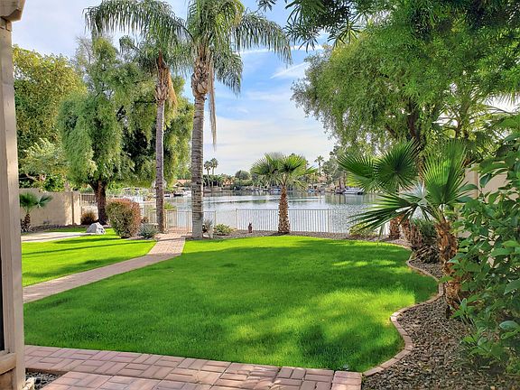 Home backs up to the Lake