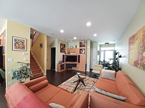 5th image of 1358 Remington Dr