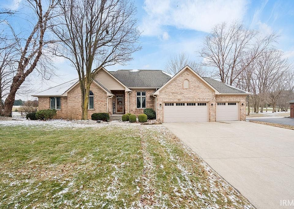 1st image of 945 Meadow Run Ct