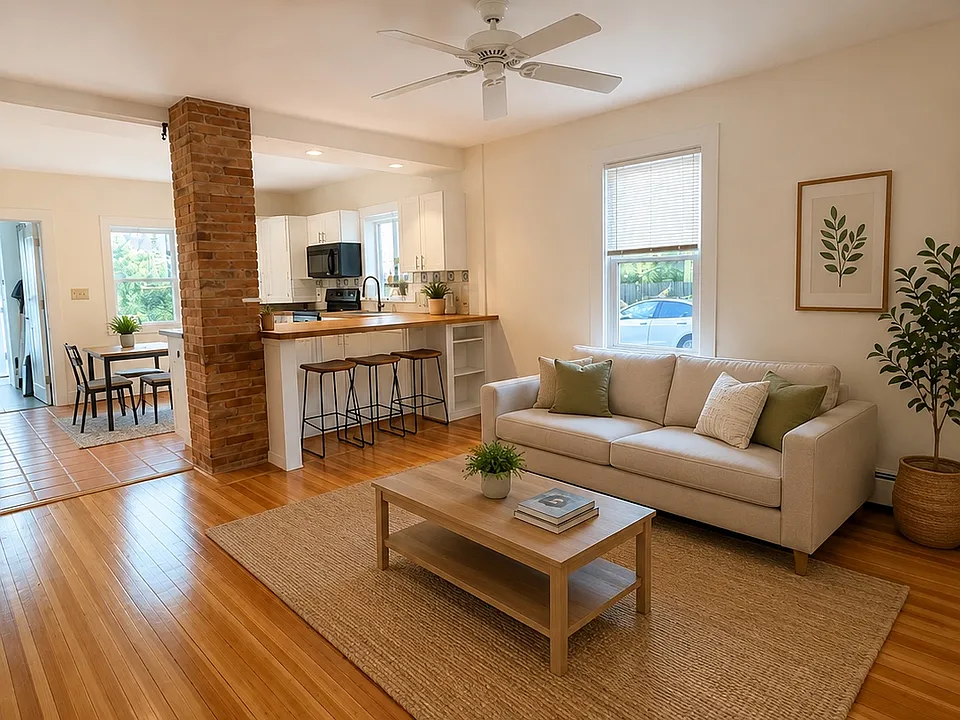 128 Holworthy St #128