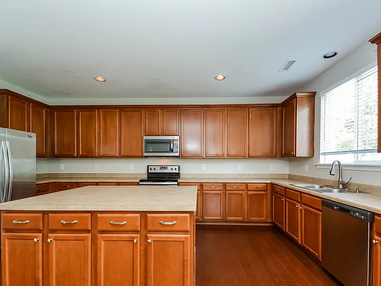 150 Coalyard Dr — Photo 5