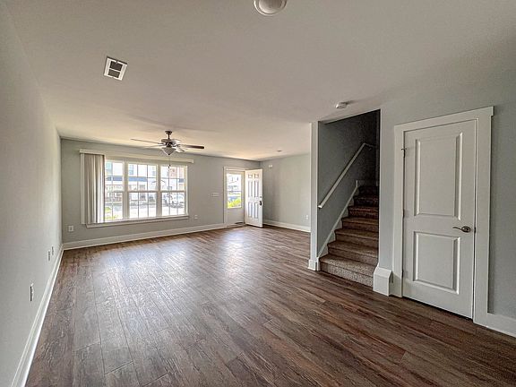 4th image of 2708 Mercer Dr. #2708