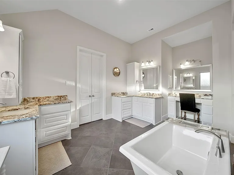 15527 Salmon Springs Dr — Photo 16
