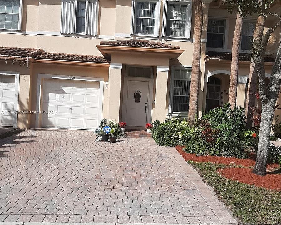 1st image of 2762 SW 85th Ave #103
