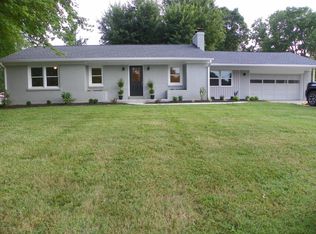 9814 Bentford Dr, Louisville, KY 40272