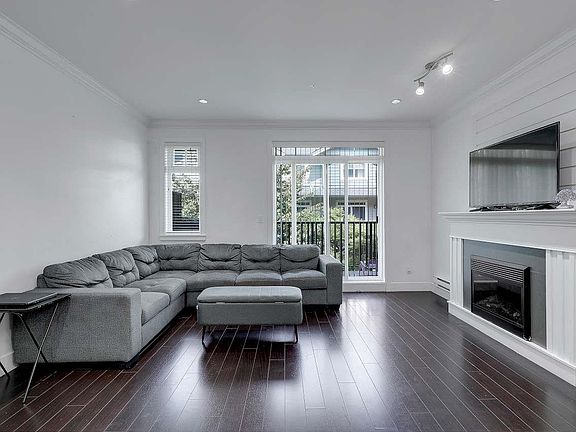 3rd image of 6383 140th St #9