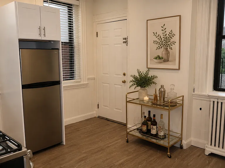 1 Cumberland St #5 — Photo 11
