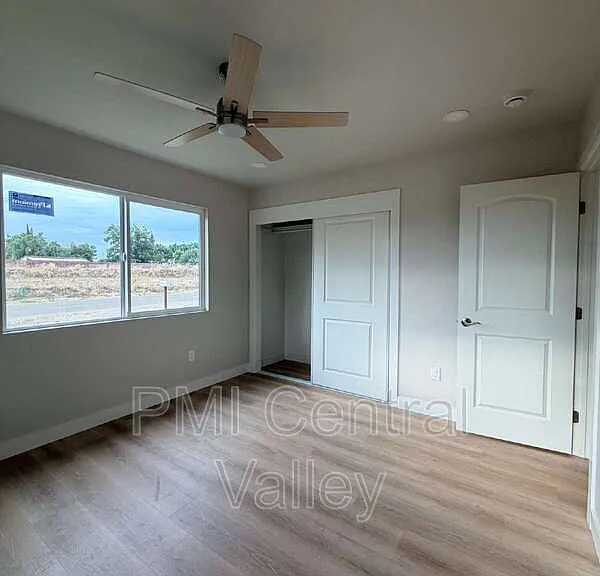 1710 Waverly Dr — Photo 14