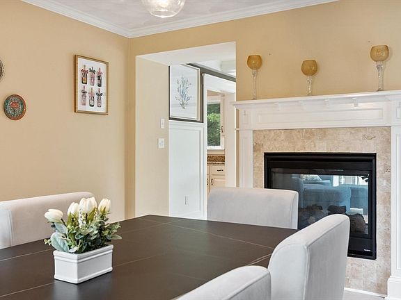 5th image of 1 Preston Cir