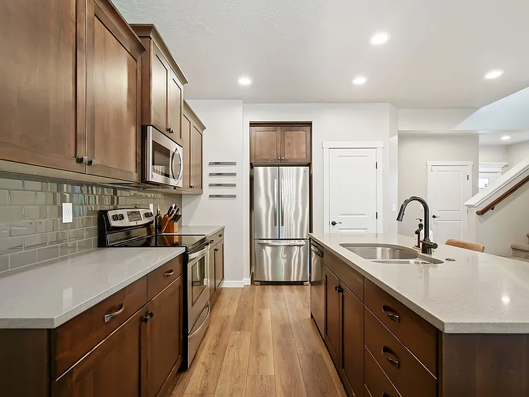 2700 E Clarene Dr — Photo 10