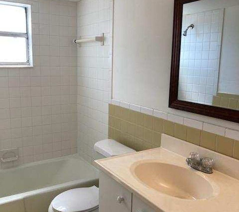 1st image of 5831 SW 36th Ct #103