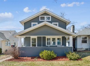 1047 Daniels St NE, Cedar Rapids, IA 52402