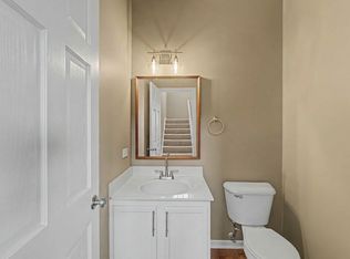 1475 W Sedgewood Ct, Round Lake, IL 60073