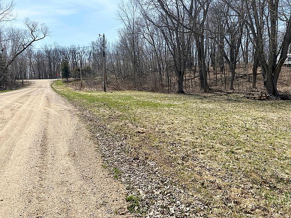 4th image of 46543 Fairway Dr