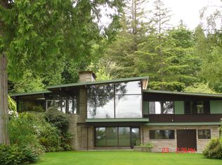 16780 Agate Point Rd NE, Bainbridge Island, WA 98110